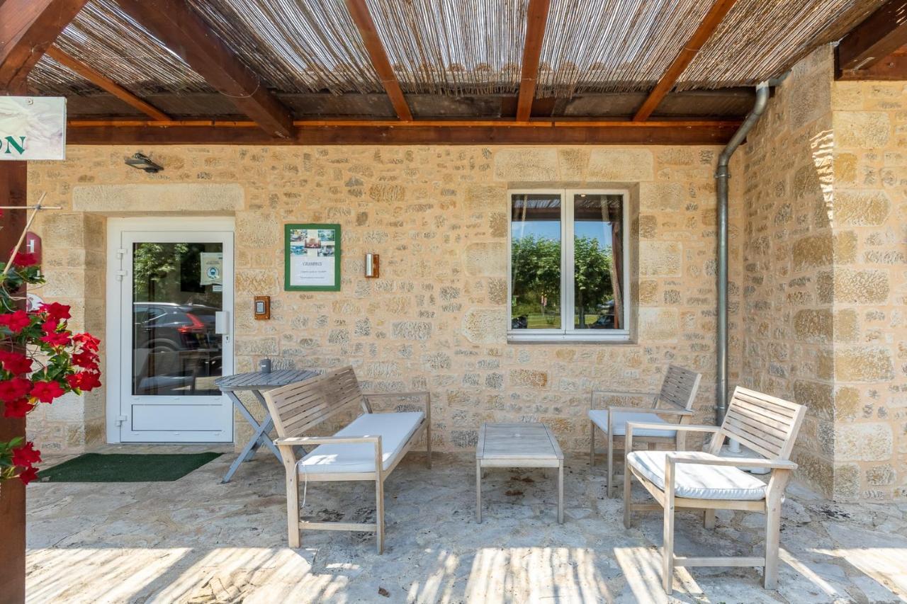L'Oustal De Vezac Hotel Luaran gambar