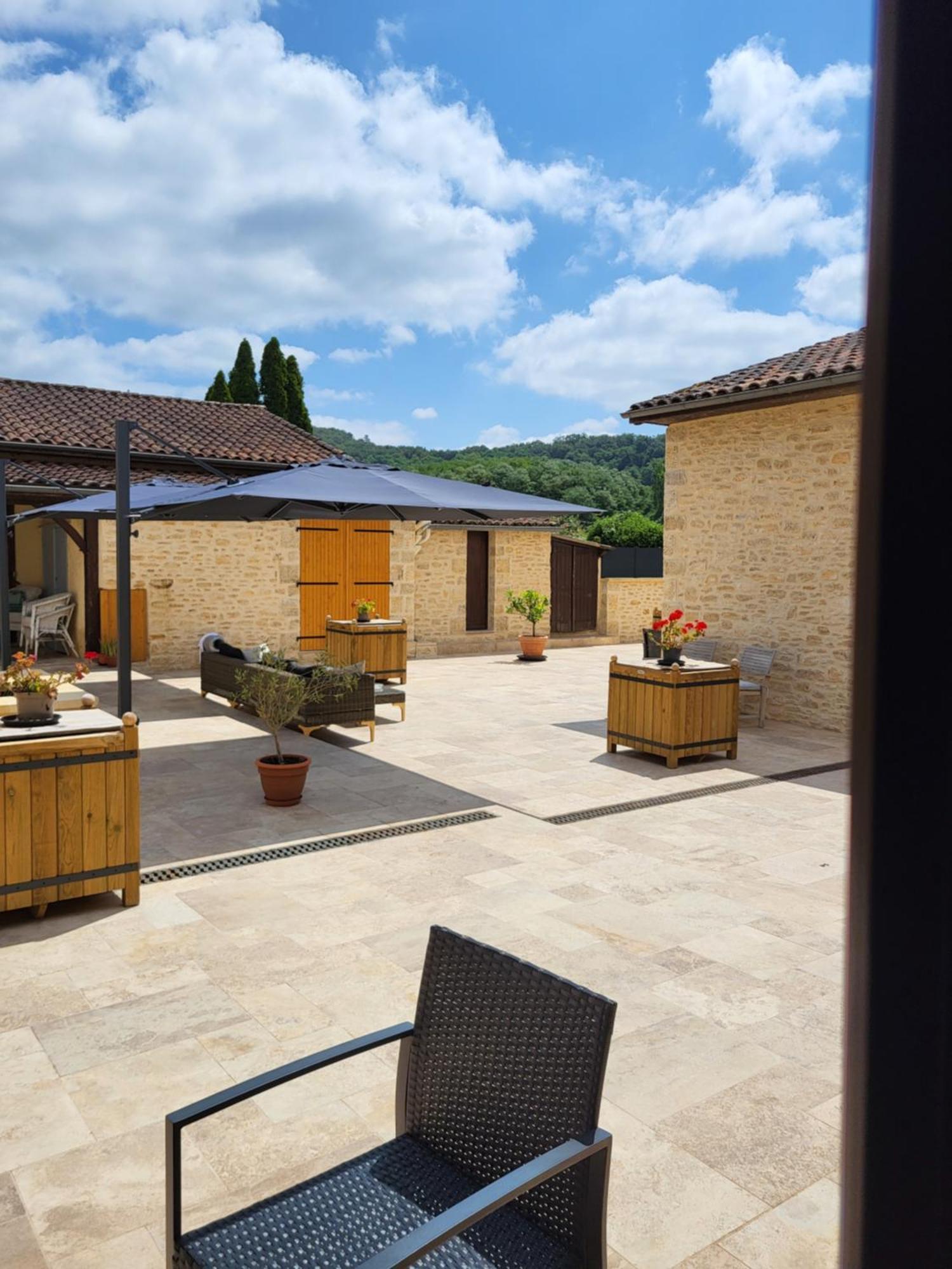 L'Oustal De Vezac Hotel Luaran gambar