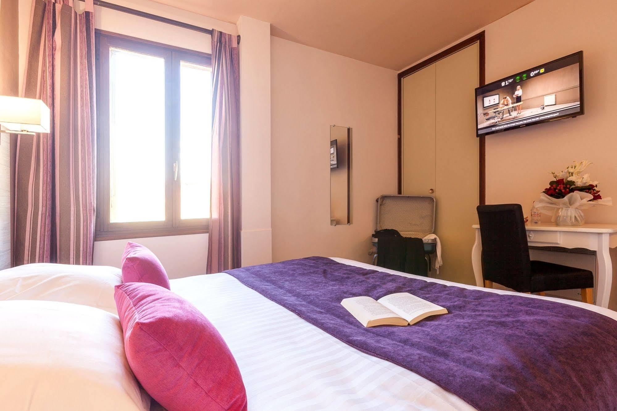 L'Oustal De Vezac Hotel Luaran gambar